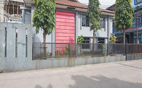 RedDoorz @ Buah Batu 3